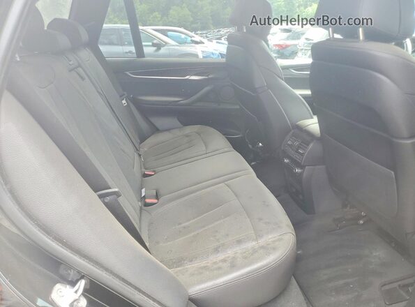 5UXKR2C38H0X03744 2017 BMW X5 Black Widok wnętrza z tyłu