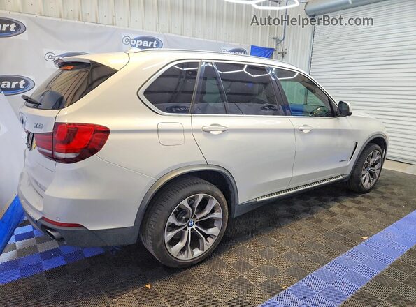 5UXKR2C39H0X04885 2017 BMW X5 White Trasero derecho