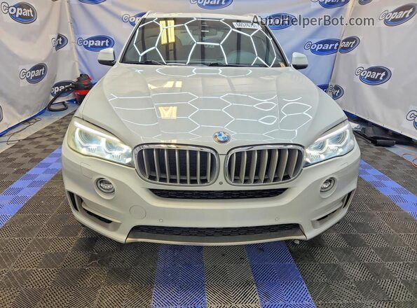 5UXKR2C39H0X04885 2017 BMW X5 White Vista frontal