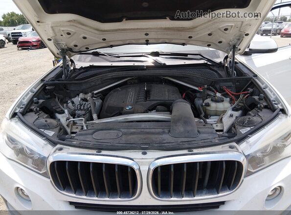 5UXKR2C50G0R71770 2016 BMW X5 White Rear view