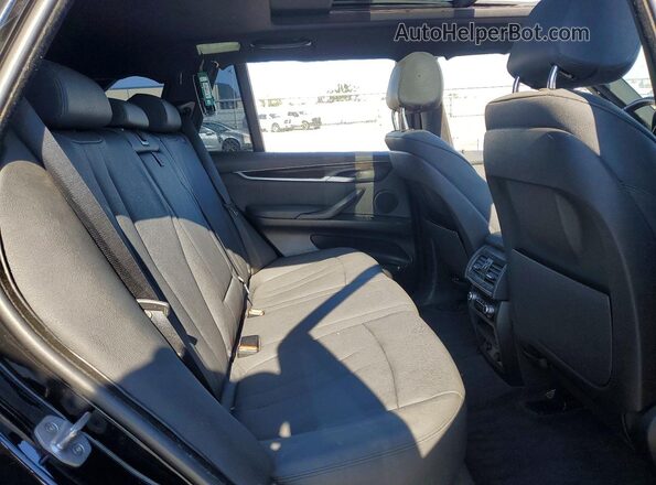 5UXKR2C50J0Z14234 2018 BMW X5 Black Вид задньої частини салону