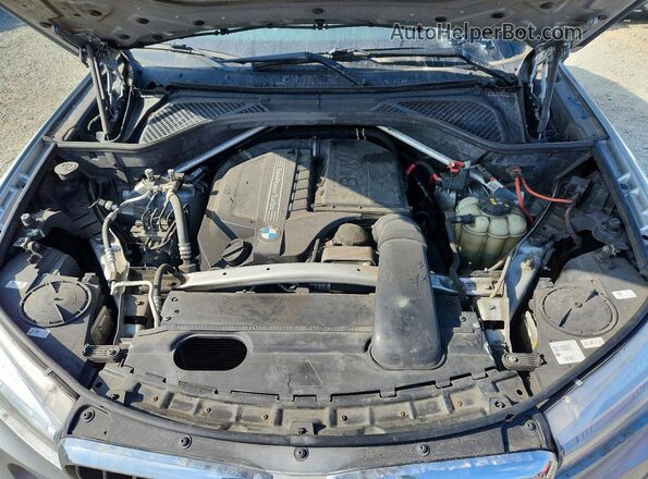 5UXKR2C50J0Z15514 2018 BMW X5 Gray Вид підкапотного простору