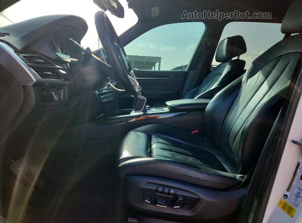 5UXKR2C54H0U20744 2017 BMW X5 White Вид салону спереду