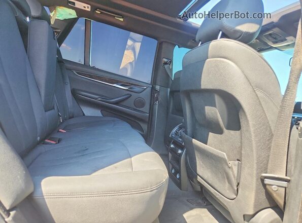 5UXKR2C56J0X08223 2018 BMW X5 Silver უკანა სალონის ხედი