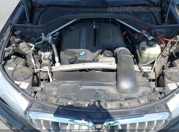 5UXKR2C57J0Z16840 2018 BMW X5 Black Vista trasera