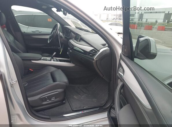 5UXKT0C30H0V95559 2017 BMW X5 Silver Вид салону спереду