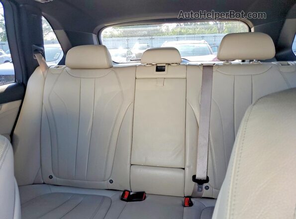 5UXKT0C30H0V97909 2017 BMW X5 Белый Вид задних сидений
