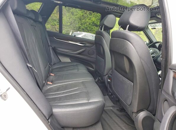 5UXKT0C33H0S80917 2017 BMW X5 White Rear interior view