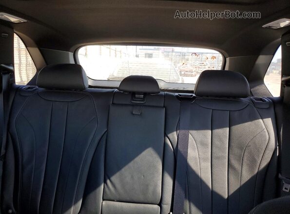5UXKT0C39H0V97939 2017 BMW X5 Blue Հետևի նստատեղերի տեսք