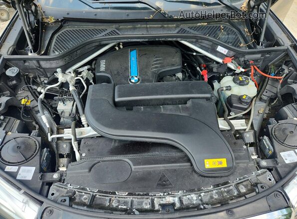 5UXKT0C53J0V98270 2018 BMW X5 Черный Вид подкапотного пространства