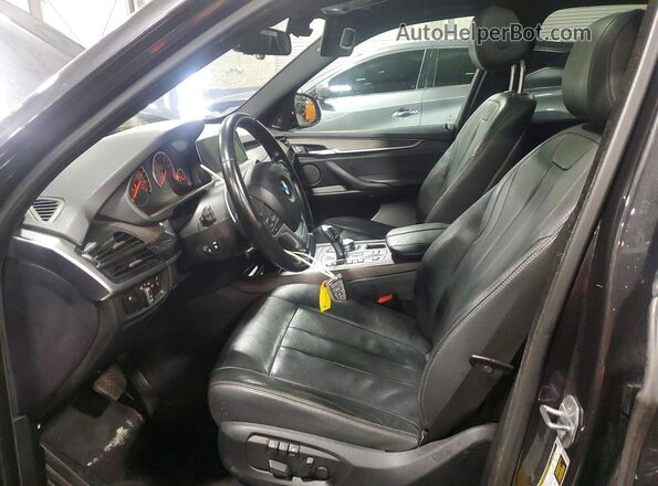5UXKT0C53J0W01989 2018 BMW X5 Black Widok wnętrza z przodu
