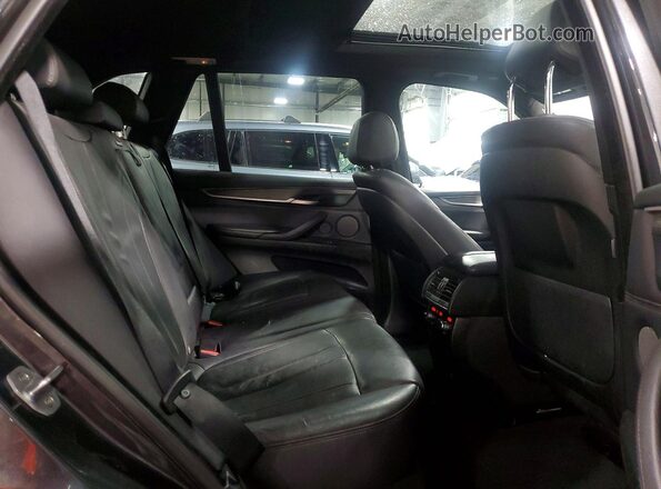 5UXKT0C53J0W01989 2018 BMW X5 Black Widok tylnych siedzeń