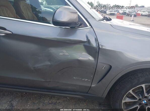 5UXKT0C55J0W04005 2018 BMW X5 Gray Widok z przodu