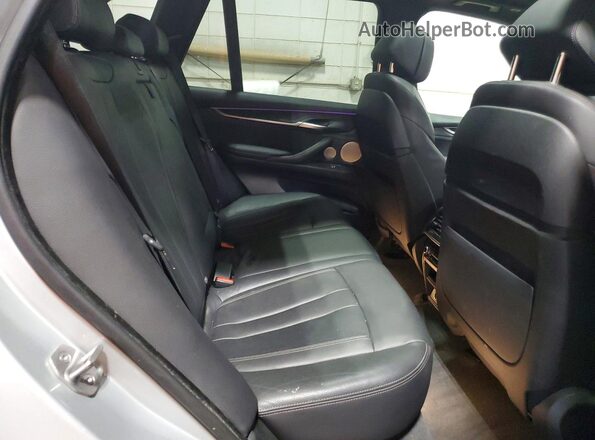 5UXKT0C58J0W00367 2018 BMW X5 Silver Սալոնի հետևի տեսք