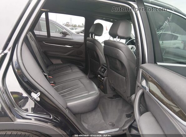 5UXKT0C59J0W03617 2018 BMW X5 Black Widok naklejki z numerem VIN