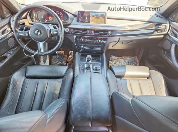5UXKU2C38H0X47211 2017 BMW X6 White Вид панелі приладів
