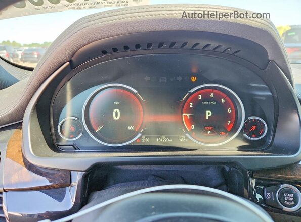 5UXKU2C38H0X47211 2017 BMW X6 White Вид щитка приладів