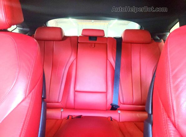5UXKU2C39H0U30165 2017 BMW X6 White Вид задніх сидінь