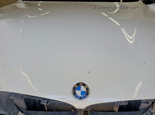 5UXKU2C39H0U30165 2017 BMW X6 White Вид підкапотного простору