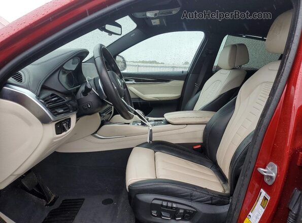 5UXKU2C3XH0X47033 2017 BMW X6 Red Вид салону спереду