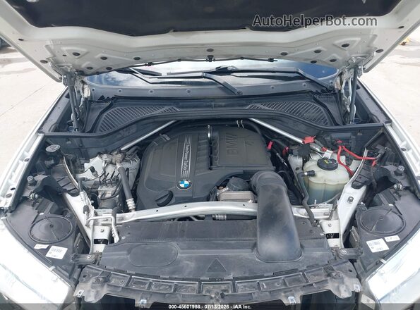 5UXKU2C51G0N82649 2016 BMW X6 White Вид ззаду