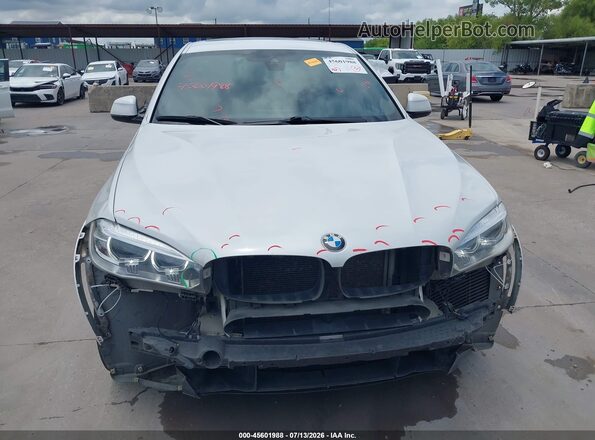 5UXKU2C51G0N82649 2016 BMW X6 White Вид задньої частини салону
