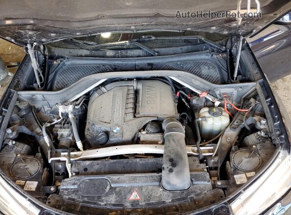 5UXKU2C52G0N79114 2016 BMW X6 Blue Engine compartment view
