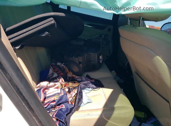 5UXKU2C52G0N79291 2016 BMW X6 White Вид задніх сидінь