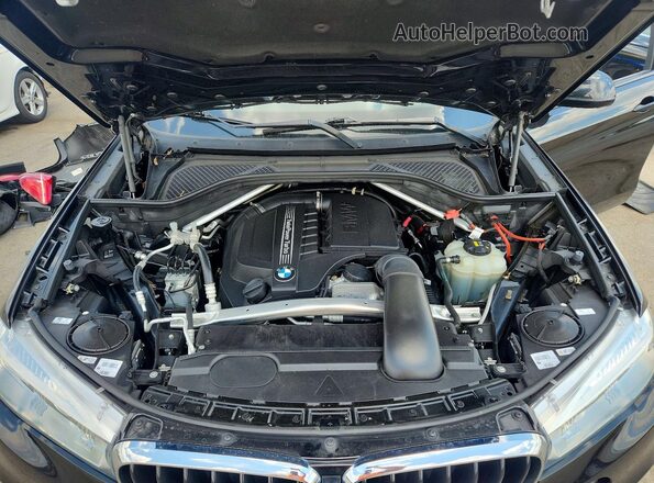 5UXKU2C53J0X49259 2018 BMW X6 Black ძრავის განყოფილების ხედი