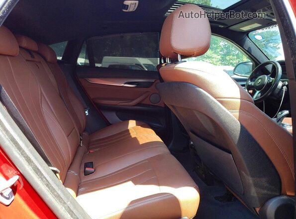 5UXKU2C54J0X49593 2018 BMW X6 Red Սալոնի հետևի տեսք