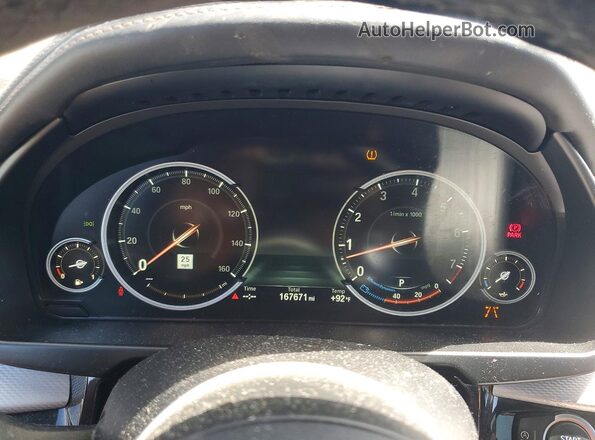 5UXKU2C55G0N80449 2016 BMW X6 Black ხელსაწყოთა პანელის ხედი