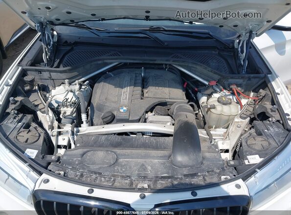 5UXKU2C59H0N84649 2017 BMW X6 White Հետևի տեսք