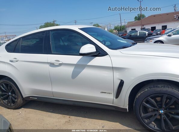 5UXKU2C59H0N84649 2017 BMW X6 White Սալոնի հետևի տեսք