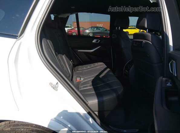 5UXTA6C00N9L97011 2022 BMW X5 White Вид наклейки з VIN-кодом
