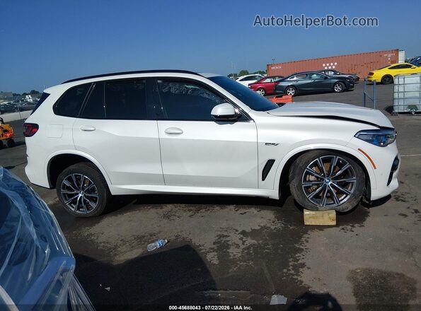 5UXTA6C00N9L97011 2022 BMW X5 White Вид задньої частини салону