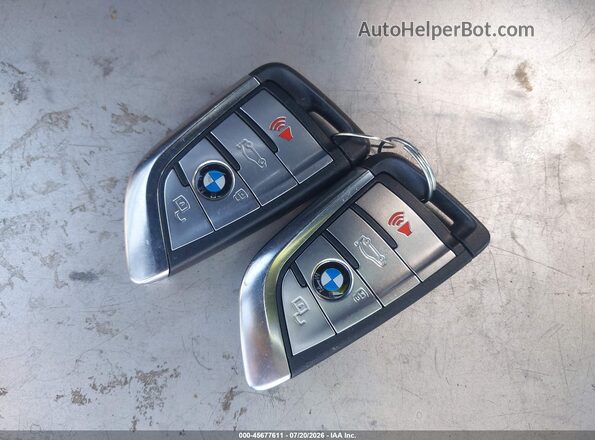 5UXTA6C03N9L34551 2022 BMW X5 Gray Dashboard view