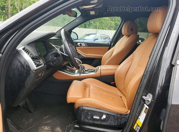 5UXTA6C07M9F25164 2021 BMW X5 Угольный Вид салона спереди