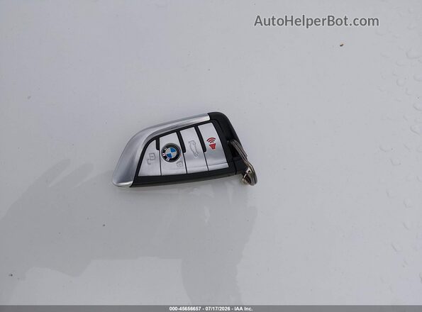 5UXTA6C07M9F49061 2021 BMW X5 White Вид панелі приладів