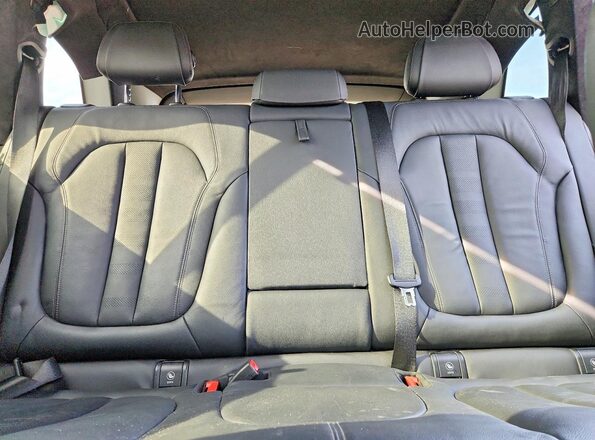 5UXTA6C0XM9H51876 2021 BMW X5 Black Vista de los asientos traseros