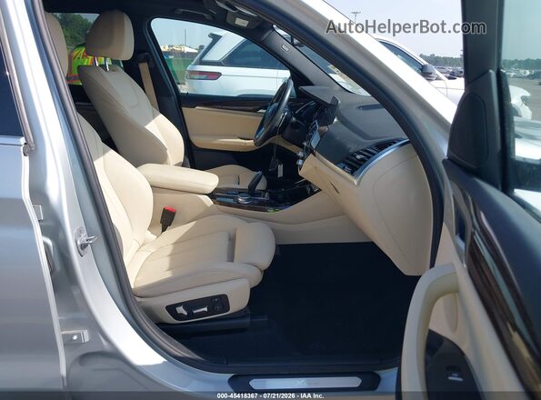 5UXTR7C50KLR46702 2019 BMW X3 Silver Սալոնի դիմացի տեսք