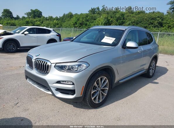5UXTR7C50KLR46702 2019 BMW X3 Silver Առջևի ձախ երեք քառորդ տեսարան