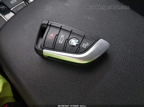5UXTR7C51KLE94195 2019 BMW X3 Gray Dashboard view