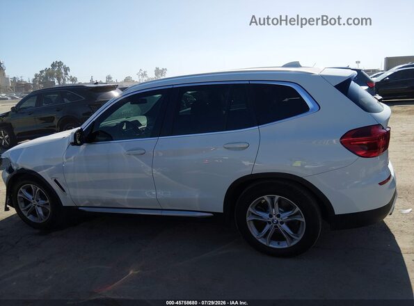 5UXTR7C51KLE98084 2019 BMW X3 Белый Панорамный вид салона 360°