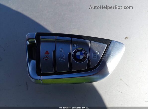 5UXTR7C51KLE98084 2019 BMW X3 Белый Вид панели приборов