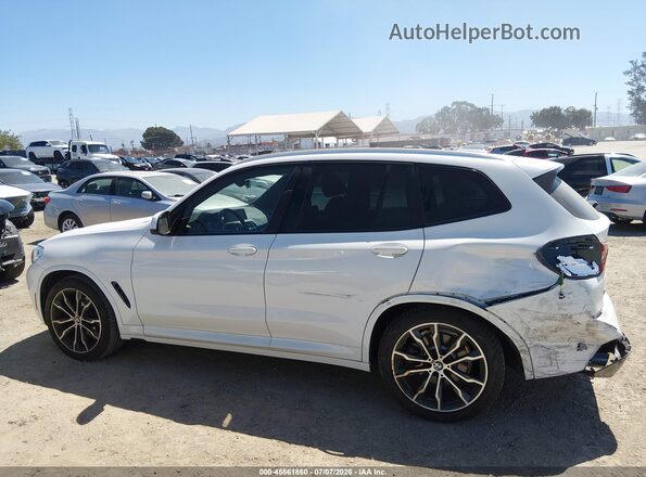 5UXTR7C51KLF31083 2019 BMW X3 White Widok wnętrza z tyłu