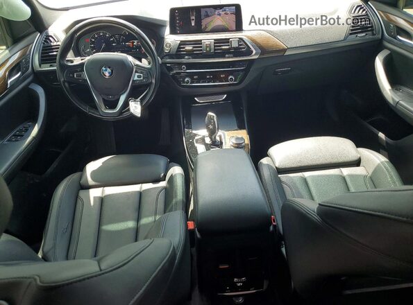5UXTR7C51KLR39631 2019 BMW X3 Черный Вид панели приборов