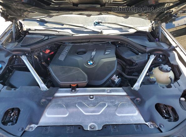 5UXTR7C53KLF34499 2019 BMW X3 Black Vista del compartimento del motor