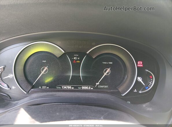 5UXTR7C54KLF25018 2019 BMW X3 White Vista de los asientos traseros