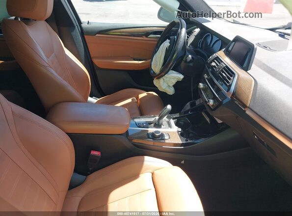 5UXTR7C57KLE96677 2019 BMW X3 Green Widok wnętrza z przodu