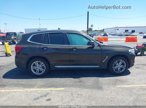 5UXTR7C57KLE96677 2019 BMW X3 Green Widok wnętrza z tyłu